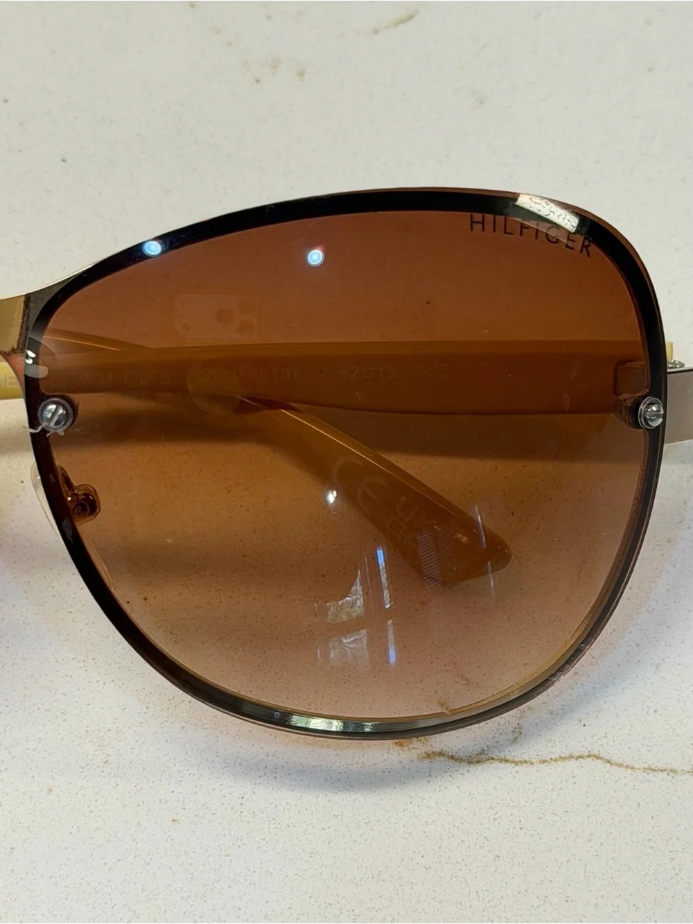 Tommy Hilfiger Brown Gradient Lens Sunglasses with Beige Temples